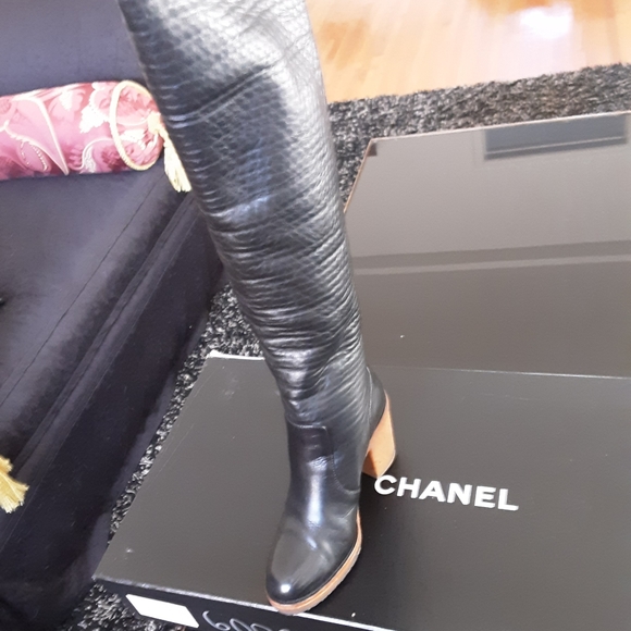 Chanel boots - Picture 2 of 10